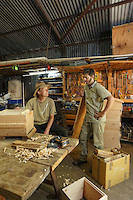 In Bernhard Koch's workshop at the Tomah Farm. Bernhard builds the Warré hives for Tim Malfroy.///Dans l’atelier de Bernhard Koch la ferme Tomah Farm. Bernhard s’occupe de la construction des ruches warré pour Tim Malfroy.